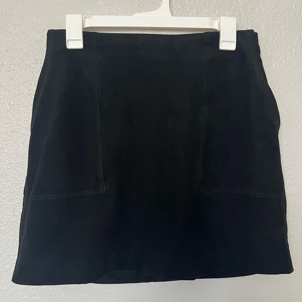 Banana Republic black mini skirt